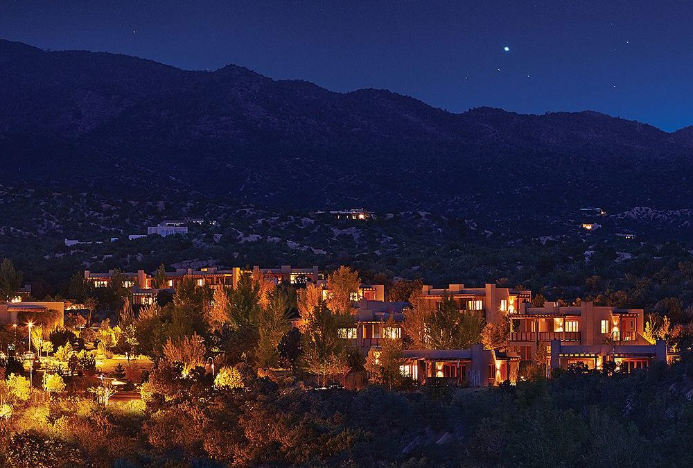 Four Seasons Santa Fe is an ultra luxurious property to languish in. The convenient location, included Mercedes convertible, excellent food, extra special spa, and fabulous pool make this a good value as well as a decadent southwestern oasis. Four Seasons Santa Fa Hotel Review, Where to stay in Santa Fe New Mexico, Best hotels in New Mexico, Luxury Hotel Santa Fe