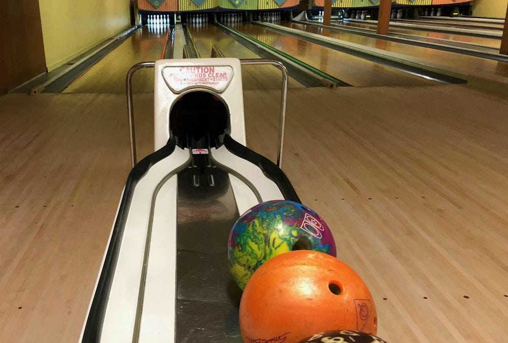 Olde Line Lanes & Kitchen, Lincoln City Oregon Coast