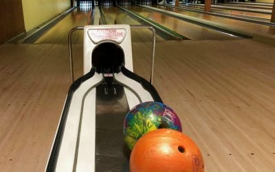 Olde Line Lanes & Kitchen, Lincoln City Oregon Coast